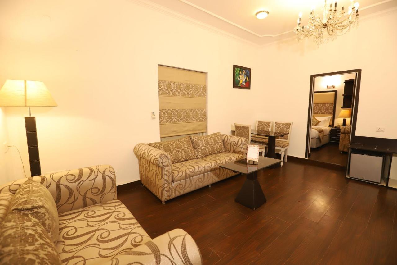 Hotel Capitol Hills - Greater Kailash Delhi New Delhi Eksteriør billede