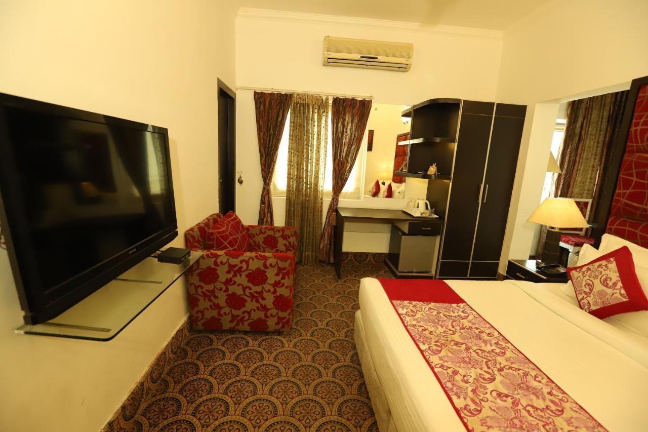 Hotel Capitol Hills - Greater Kailash Delhi New Delhi Eksteriør billede