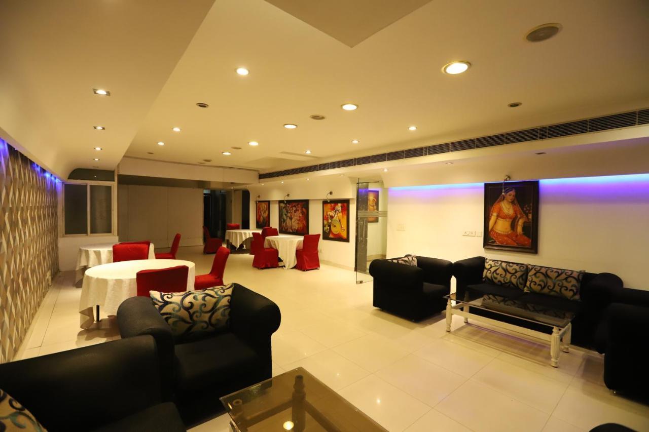 Hotel Capitol Hills - Greater Kailash Delhi New Delhi Eksteriør billede